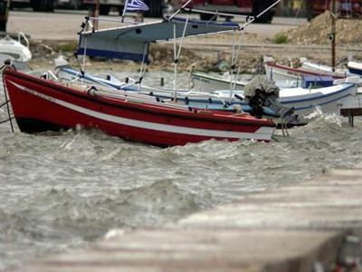 Αλλαγές στα δρομολόγια των πλοίων λόγω ισχυρών ανέμων